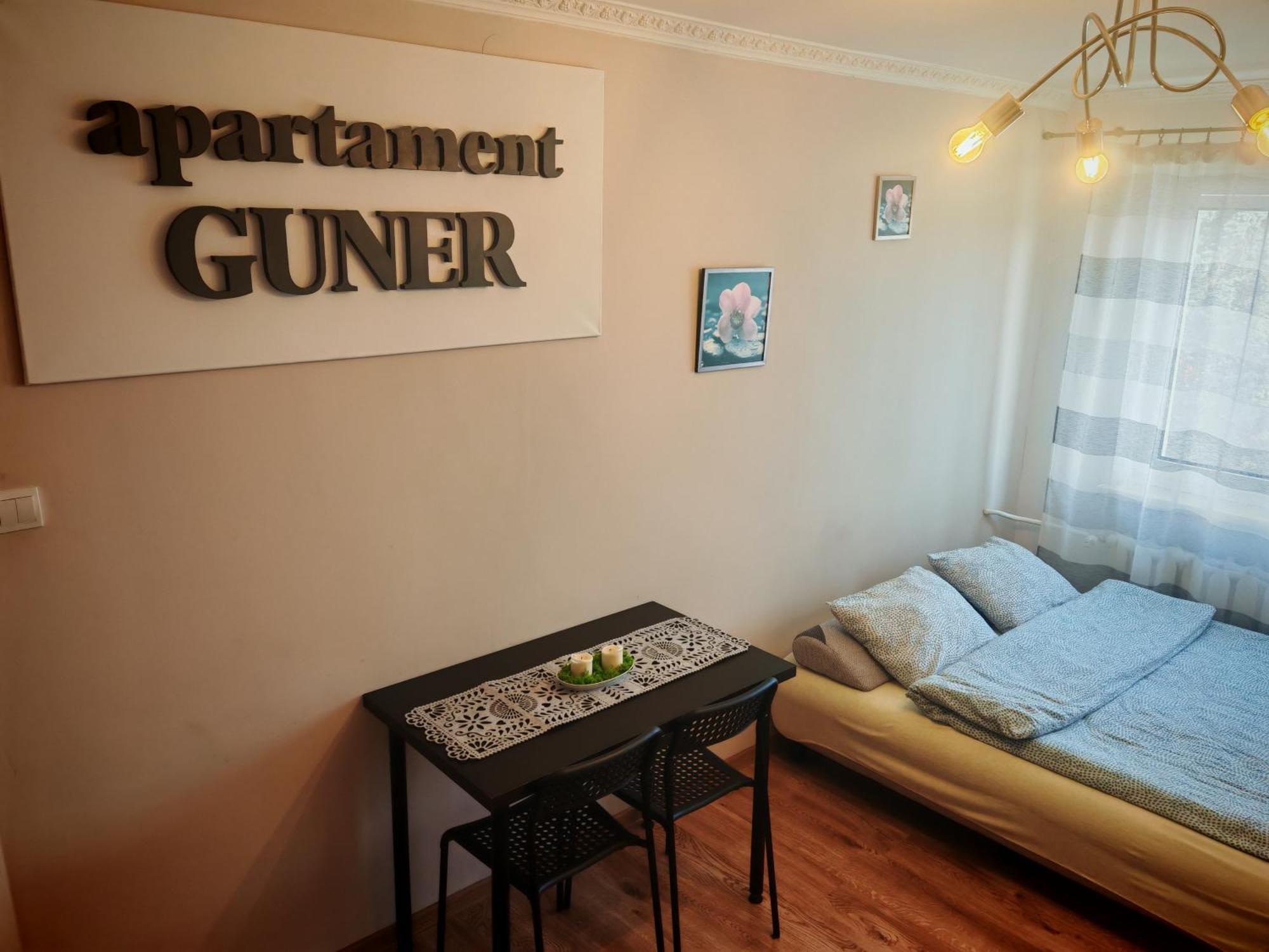 Apartament Guner Belchatow Bagian luar foto